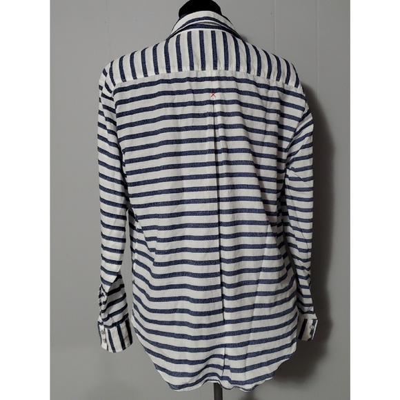 Elizabeth James Collared Longsleeve Button Down . - Picture 2 of 6